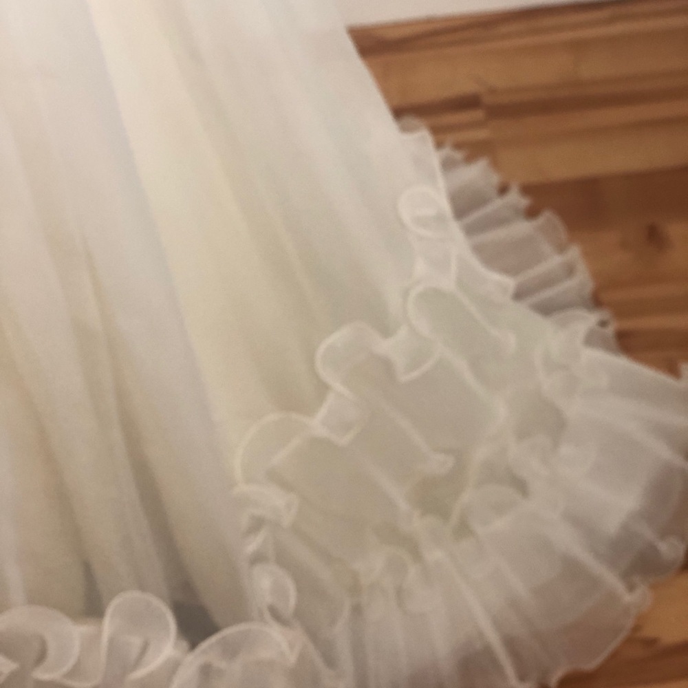 Vintage Ruffle up Princess Cut Bridal Originals Wedding Dress - Picture 12 of 16